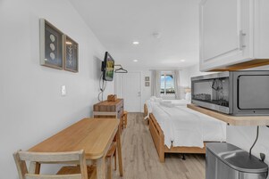 Family Duplex | Iron/ironing board, free WiFi, bed sheets