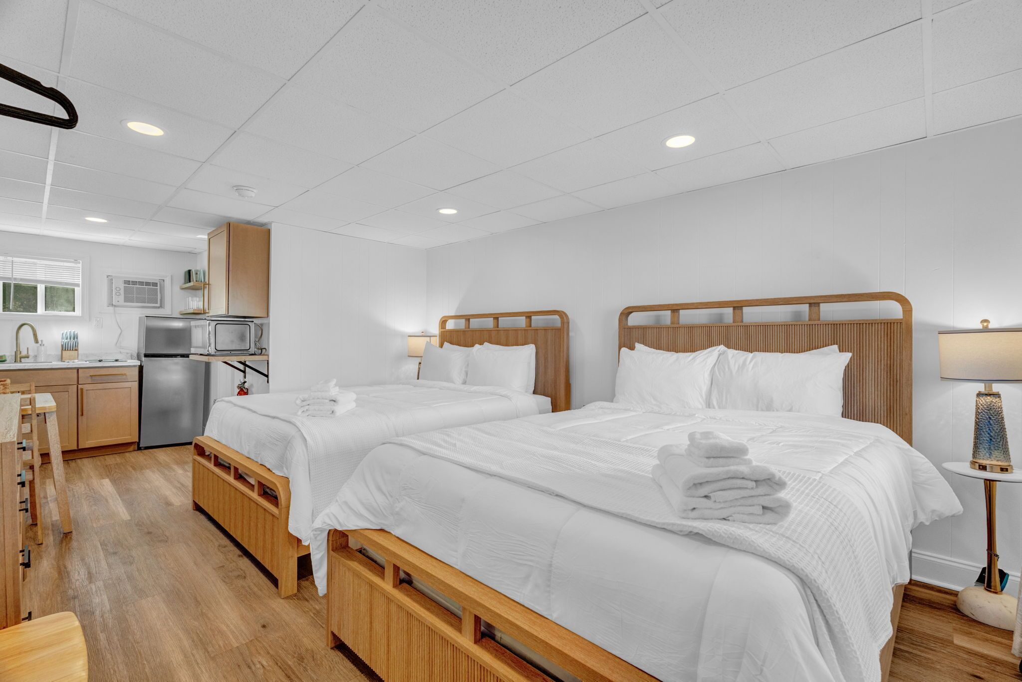 Beach House, Two Bedroom, Unit 16 | Tabla de planchar con plancha, wifi gratis y ropa de cama 