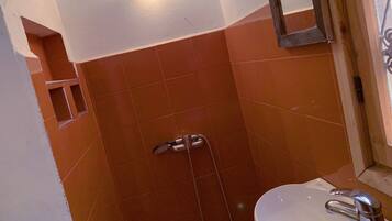 Doppelzimmer | Badezimmer