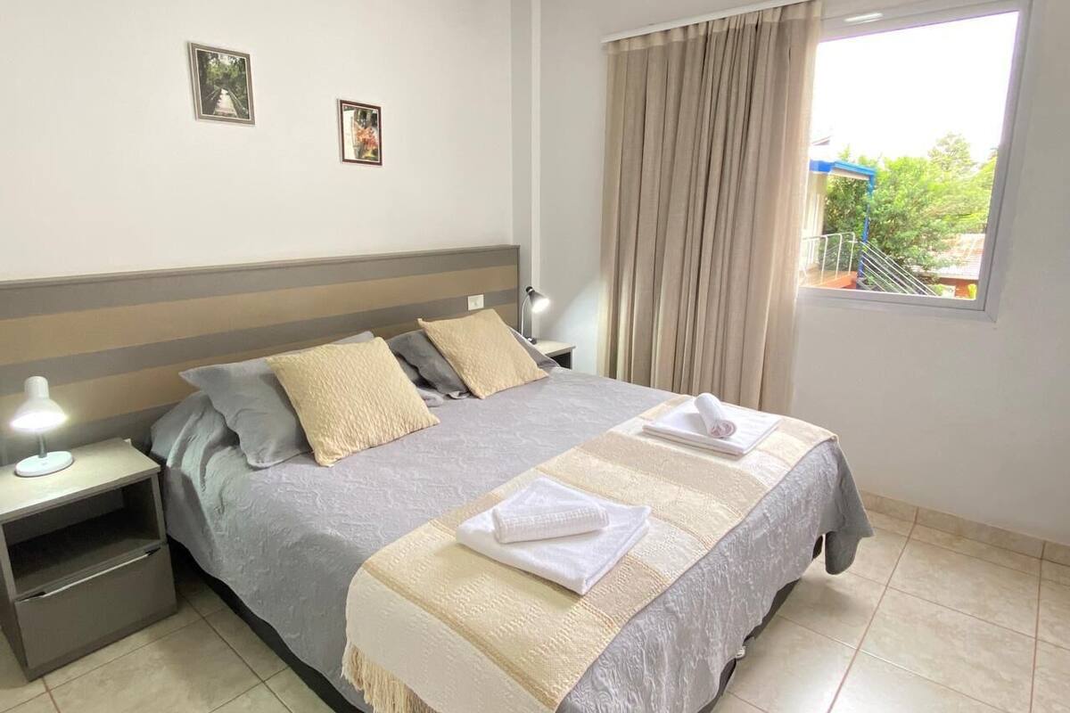 Premium bedding, Select Comfort beds, minibar, laptop workspace