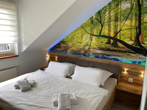 Kostenlose Babybetten, kostenlose Zustellbetten, kostenloses WLAN