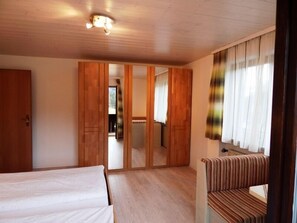 1 bedroom, Internet, bed sheets