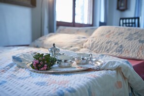 3 chambres, fer et planche à repasser, Wi-Fi gratuit, draps fournis