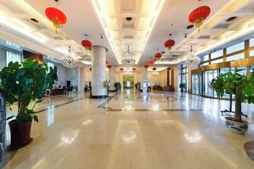 Media Hot Spring Hotel