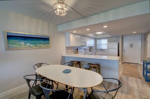 Dining - El Matador 423 - FREE TICKETS!! Your stay includes free tickets to many area attractions! (Fort Walton Beach)