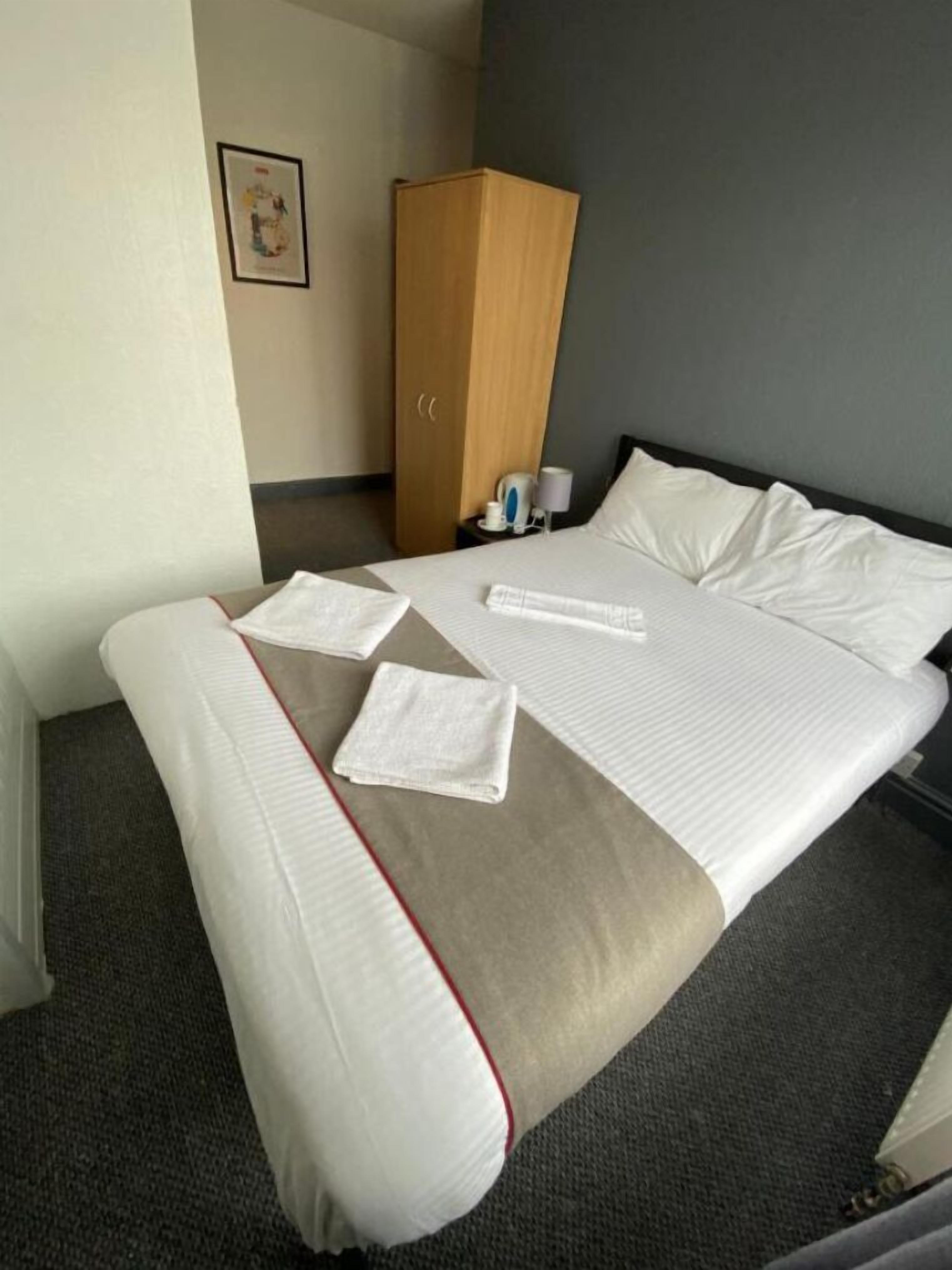 standard double room, ensuite | 1 bedroom