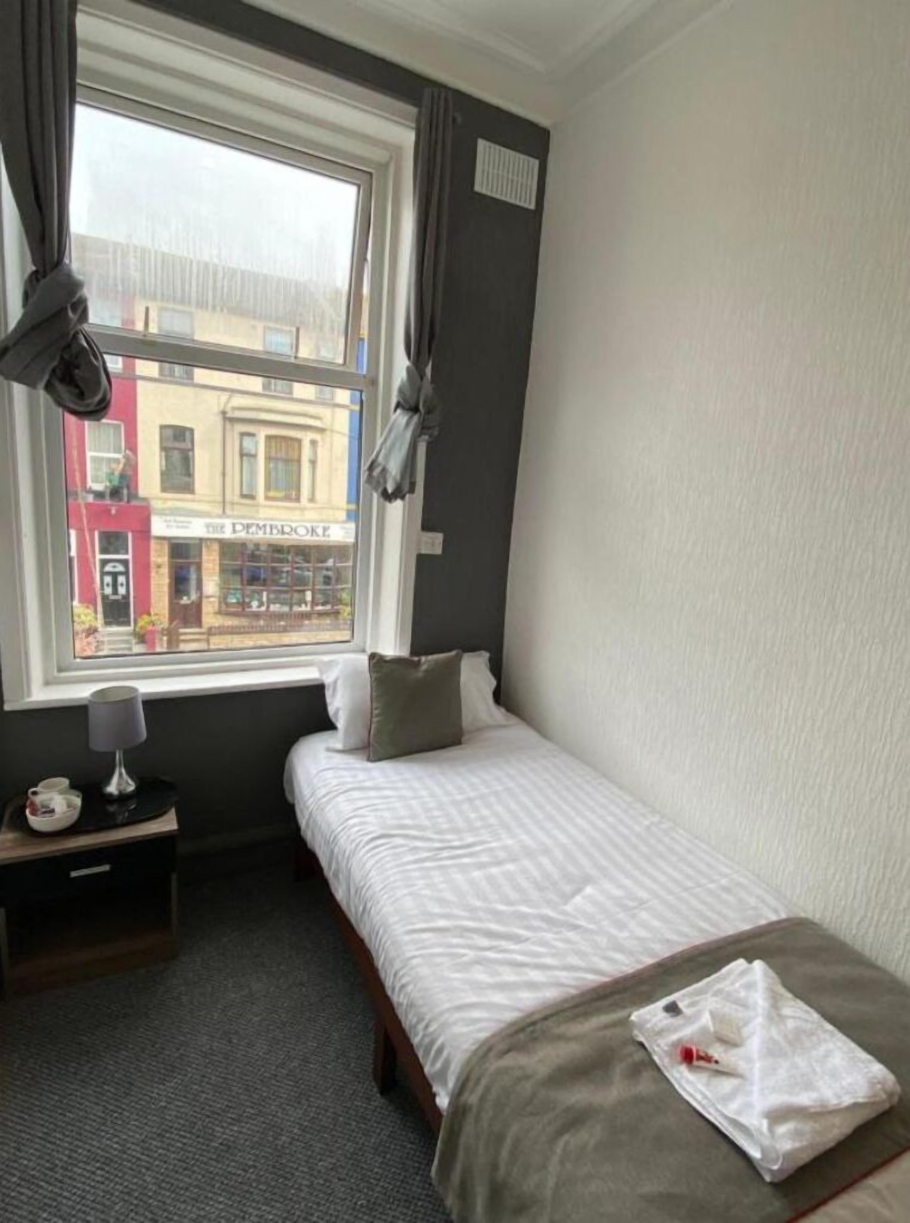 standard single room, ensuite | 1 bedroom