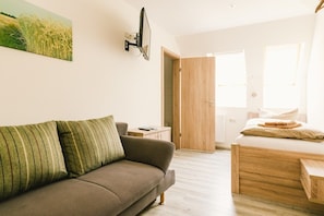 Double Room, 1 Double Bed