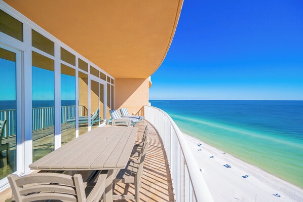 Property grounds - Lazy River Retreat – Steps to Sand & Gulf Views  3 Bedroom 3 Bathroom Phoenix Or (Orange Beach)