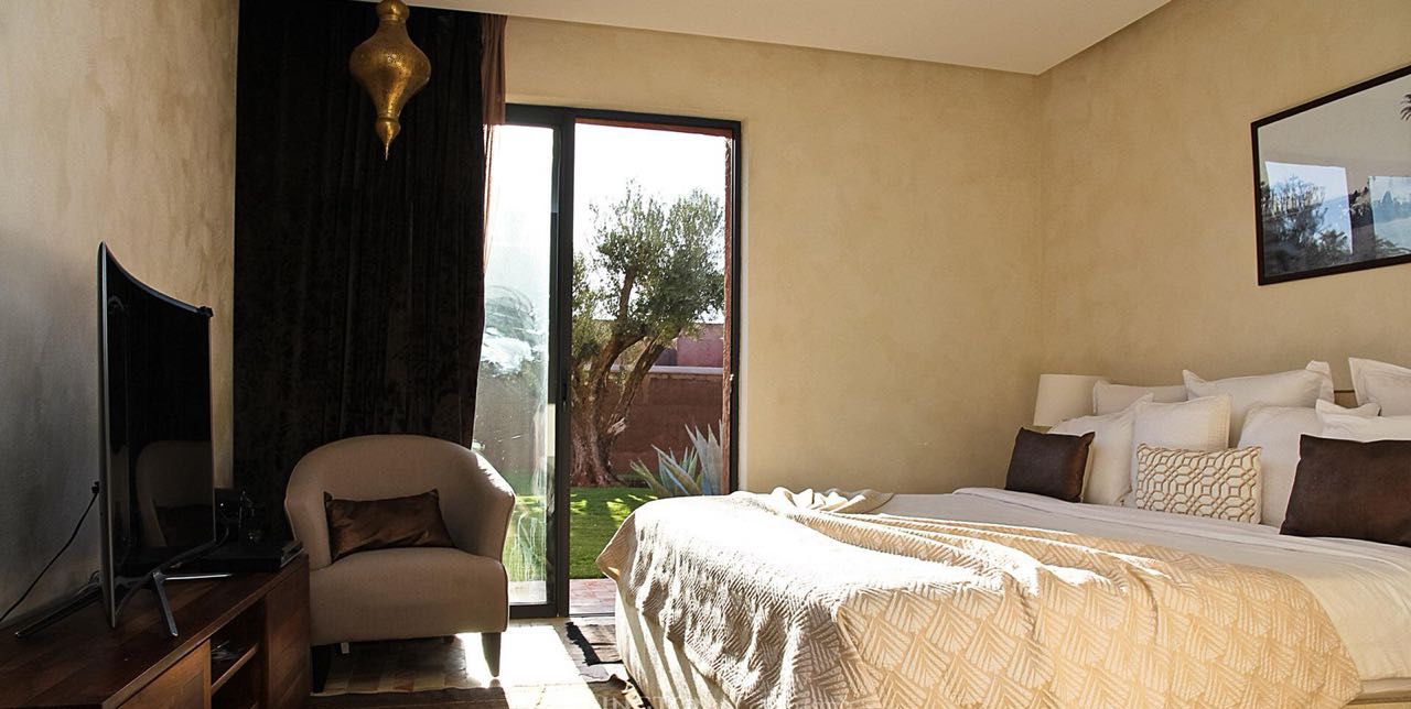 2 bedrooms, free cots/infant beds, free WiFi, bed sheets