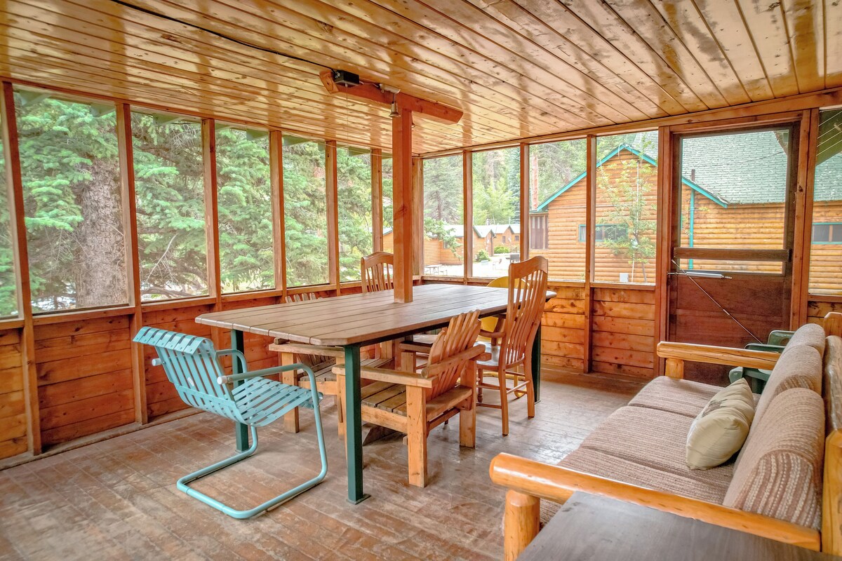Cabin, Multiple Beds, River View | WiFi (free), bed sheets