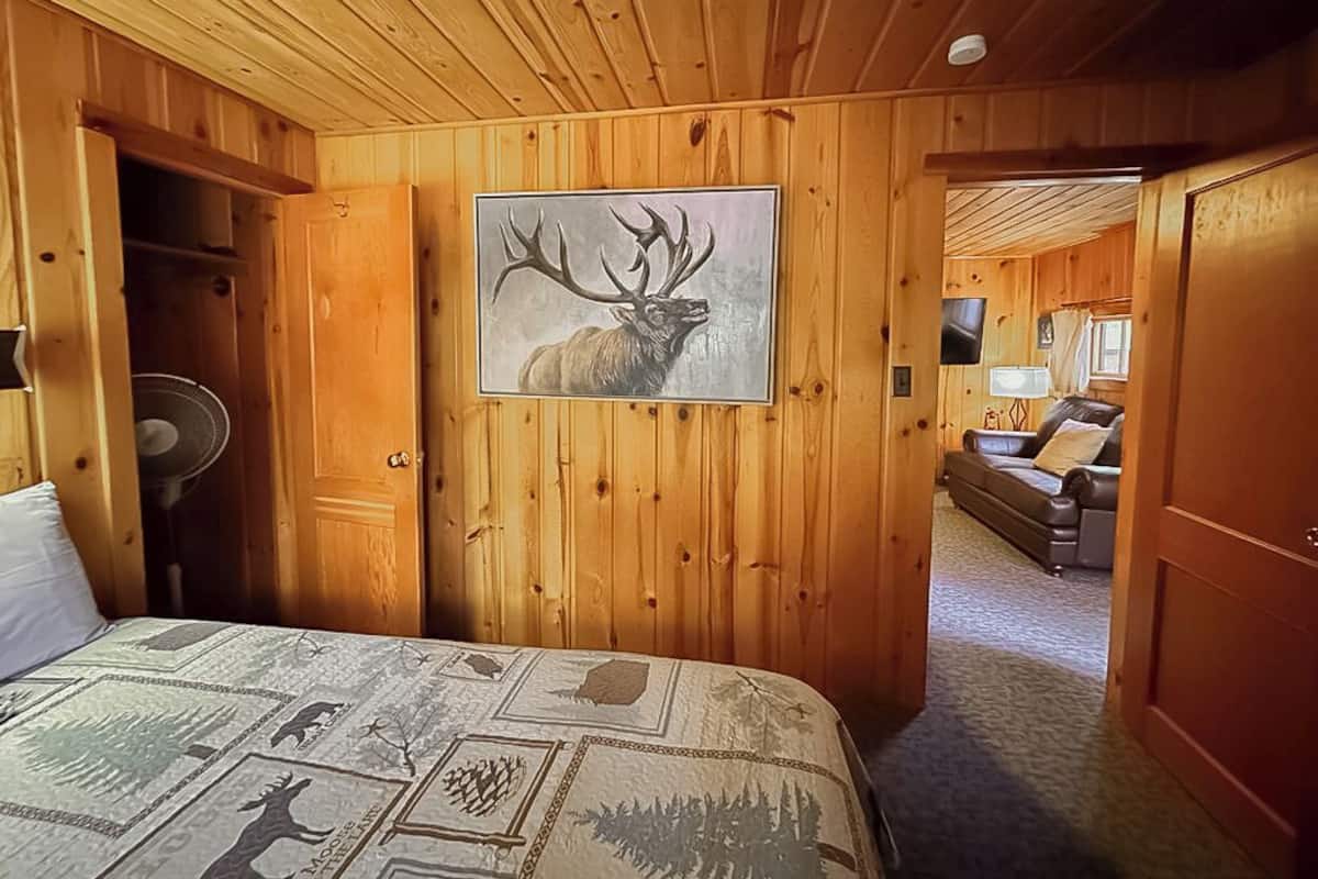 Cabin, Multiple Beds, River View | Free WiFi, bed sheets