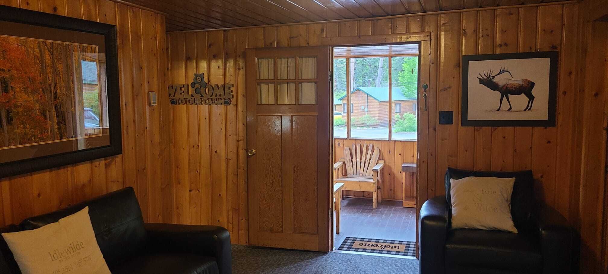 Cabin, 2 Queen Beds, Resort View