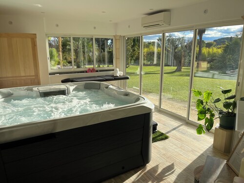 L'OASIS DE BOISSET : MAS 5*, 3 min d'Anduze, PISCINE SPA SAUNA privée , 16 pers