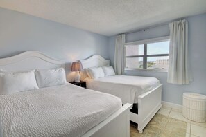 2 bedrooms, iron/ironing board, free WiFi, bed sheets - El Matador 358 -  FREE TICKETS!! Your stay includes free tickets to many area attractions! (Fort Walton Beach)