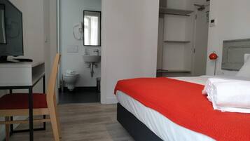 1 bedroom, in-room safe, blackout curtains, soundproofing