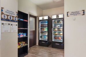 Gift shop - MainStay Suites East Camden (Camden)