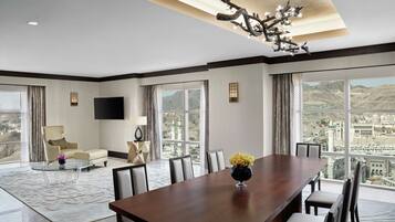 Suite presidencial, 1 cama King size (Haram) | Ropa de cama de alta calidad y minibar