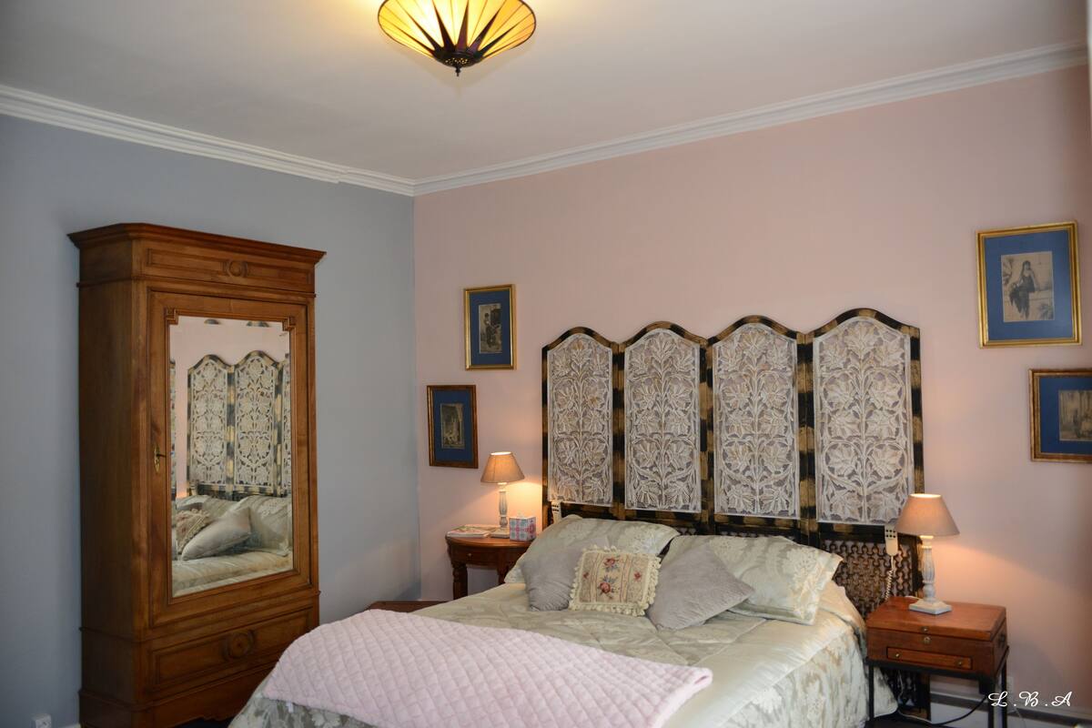 Deluxe Suite (Enchanted) | Egyptian cotton sheets, premium bedding, down duvets, pillow-top beds