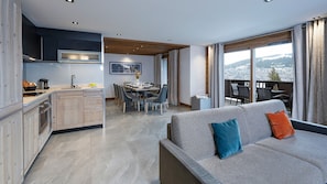 Appartement 5 pièces 10 personnes | Living area | Flat-screen TV