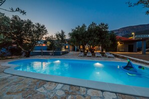 Outdoor pool, a heated pool