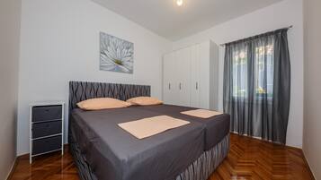 3 chambres, fer et planche Ă repasser, Wi-Fi gratuit, draps fournis