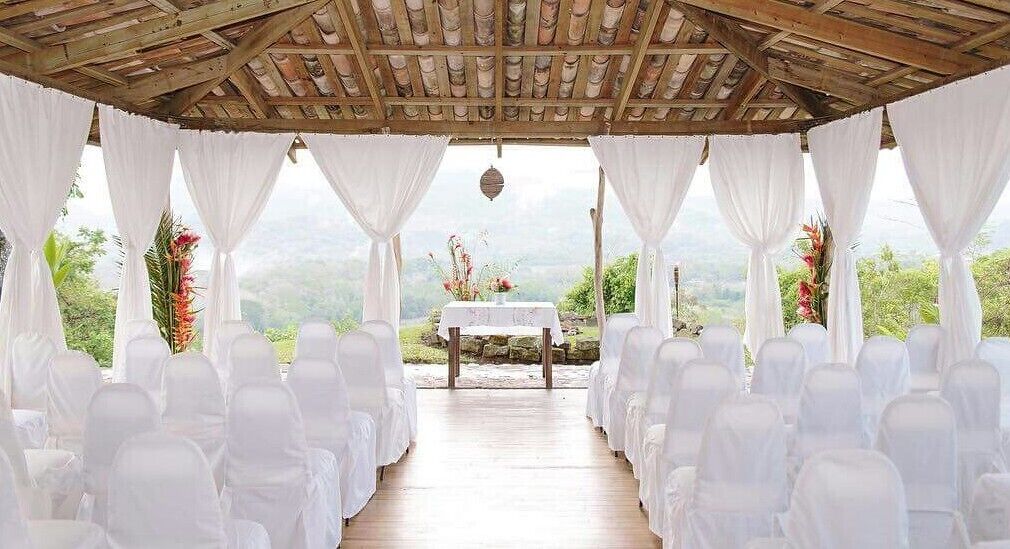 outdoor banquet area