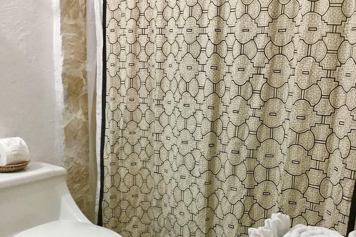 shower, rainfall showerhead, free toiletries, soap