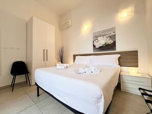 1 bedroom, iron/ironing board, travel cot, free WiFi