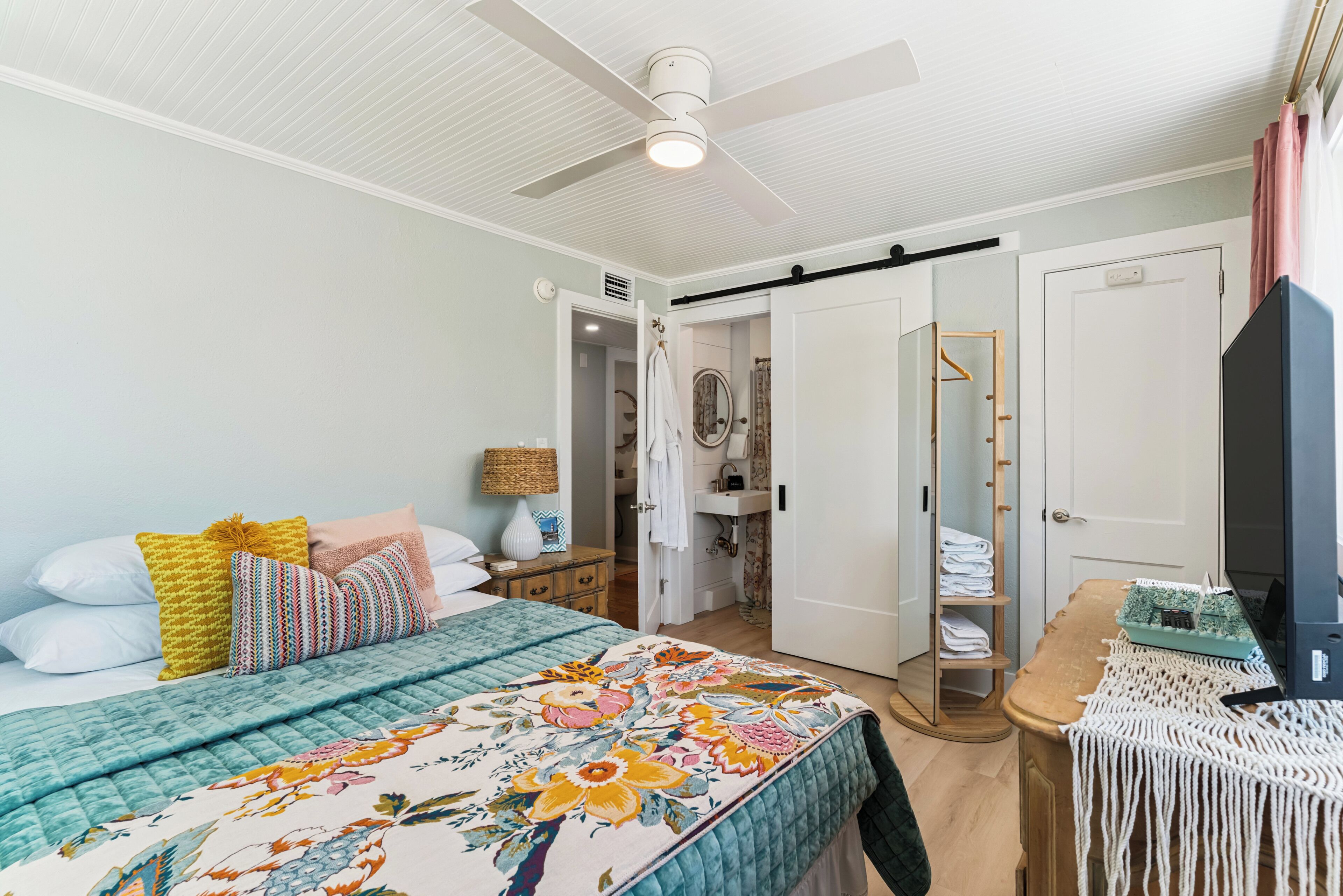 2 habitaciones, wifi gratis y ropa de cama 