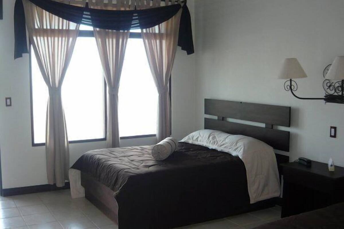 In-room safe, desk, soundproofing, iron/ironing board