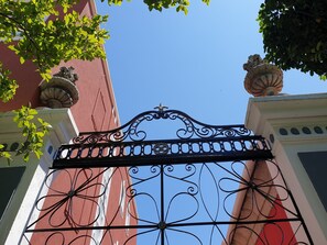 Front of property - Solar Transmontano (Porto)