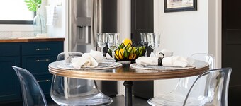 Charming cottage 1 block from Historic Franklin TN's Main Street