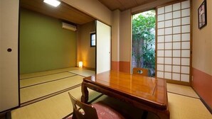 Interior - Yufuin Onsen Ryokan Hotaru no Yado Sendo (Yufu)