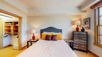 2 slaapkamers, een strijkplank/strijkijzer, wifi, beddengoed