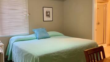 Grant House King | 1 bedroom, desk, free WiFi, bed sheets