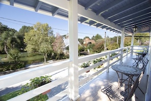 Balcony - My Home - Casa Azul do Lago (Gramado)