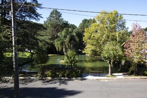 Front of property - My Home - Casa Azul do Lago (Gramado)