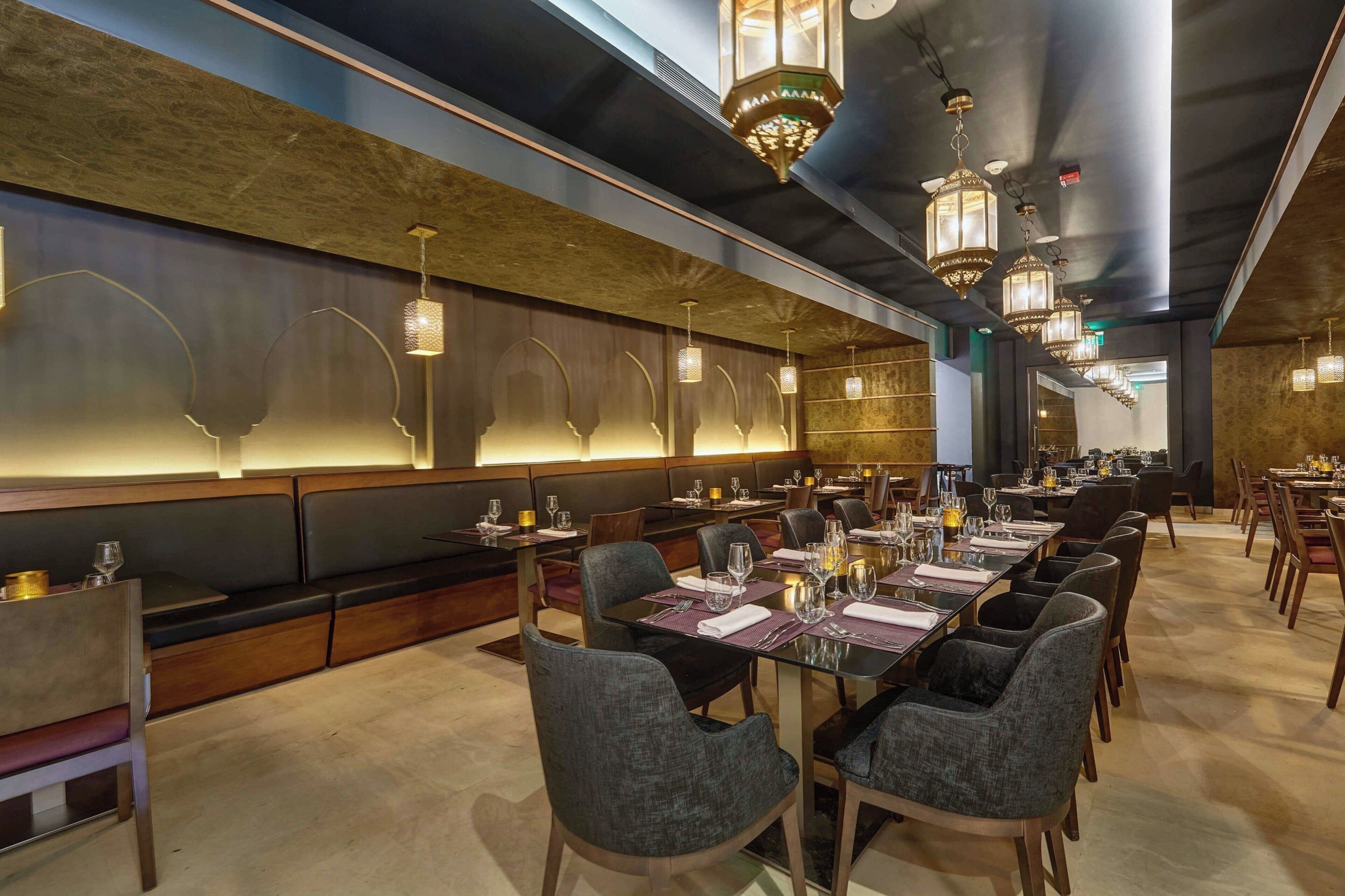 4 restaurants; breakfast, dinner and brunch served 