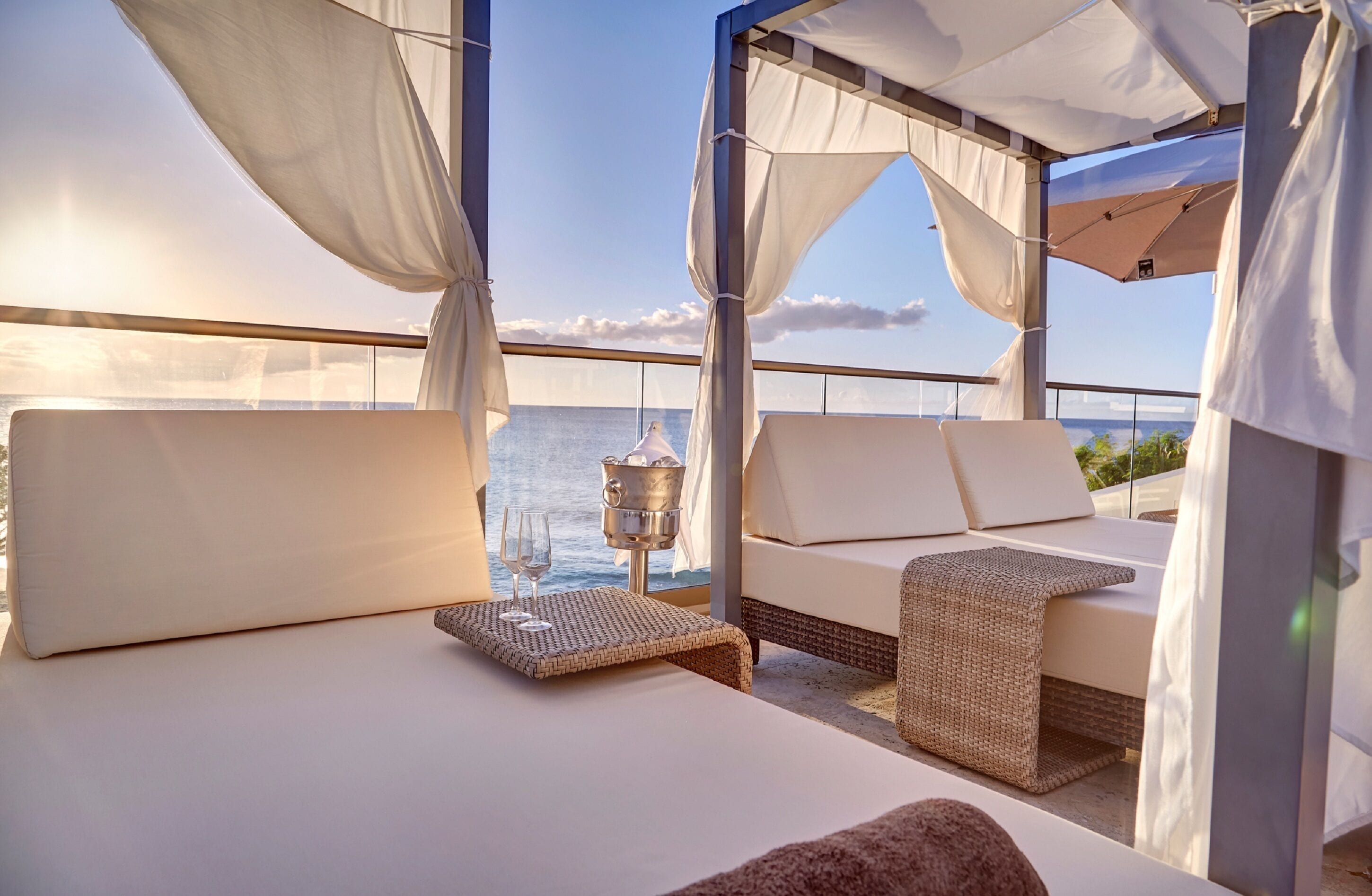 Sun deck