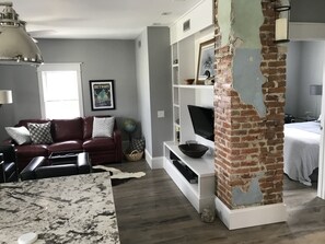 Smart TV, stereo