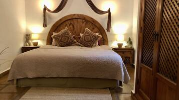 2 slaapkamers, een strijkplank/strijkijzer, gratis wifi, beddengoed
