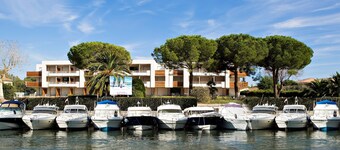 Anneau Bateau à Louer | Appart Climatisé