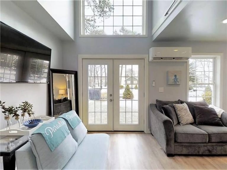 Blue Doors By The Sea By Bayley Vacation Rentals - Old Orchard Beach, ME