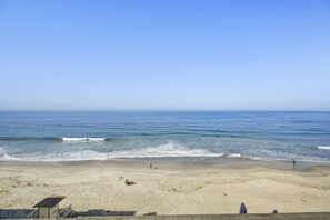 Beach - Luxury Beachfront Villa - Penthouse A (Carlsbad)