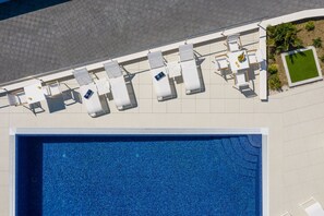 A heated pool - Luxury Apartment Nautica with Pool III (Seget Donji)