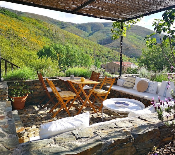 Comfort Suite, Balcony | Balcony