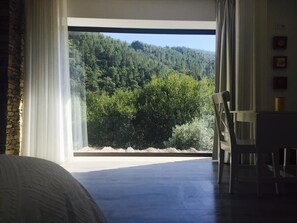 Comfort Suite, Balcony