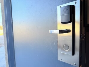 Exterior detail - Double N Motel (Ponca City)