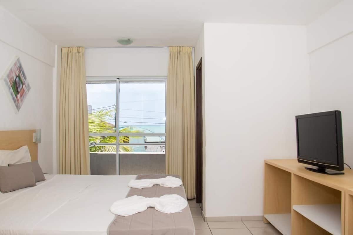 2 bedrooms, blackout curtains, free WiFi, bed sheets